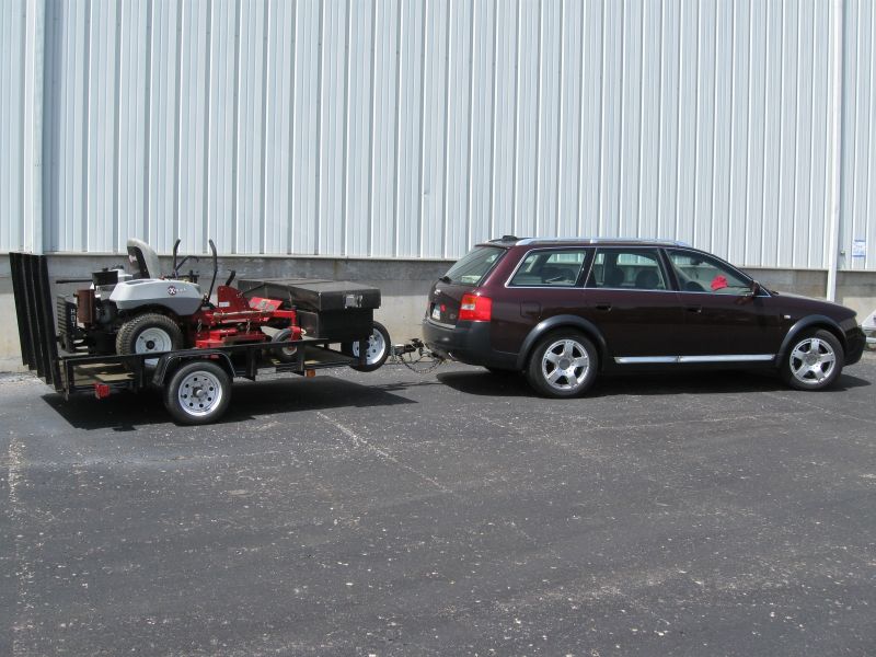 Audi with trailer 001R.jpg